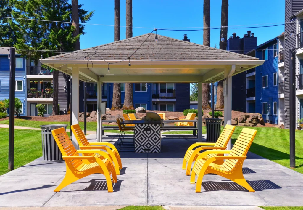 Outdoor fire pit and picnic area